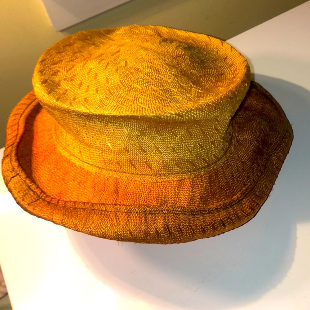 4/$20 Gorgeous Lori Henle hat